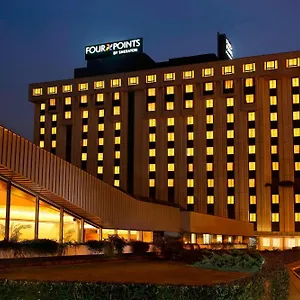 מלון Four Points By Sheraton